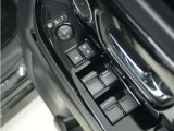 ◆パワーウィンドウスイッチ◆運転席から全席の窓の開閉操作を行うことが出来いつでも換気ができます!