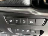 各種スイッチ類は運転席右側にレイアウトしています。