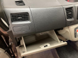 豊富な収納スペースで車内をスッキリお使いいただけますよ♪