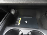 ワイヤレス充電器(フロント)