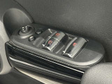 使いやすい配置とMINIらしいデザインが魅力のスイッチパネル