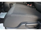 【助手席シート】レンタカーアップ車で使用感も少なく、シート状態良好です!