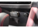 USB充電口が2つとソケット電源が1つございます