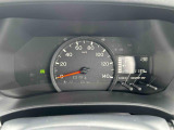 速度表示に加え、さまざまな車両情報を確認できるメーターです。