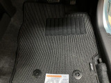 当店は新車・中古車の併売店です。全車認定中古車です。泉佐野市・貝塚市・熊取町・田尻町・泉南市・阪南市・岬町の泉州地域のお客様、大阪府内や他府県のお客様もお待ちしています。ご連絡お待ちしています。