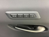 運転席のシートポジションを3パターン記憶できます。他の誰かが運転した後でも、自分のシートポジションに直ぐに直せできます。