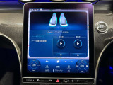 バックカメラにより駐車時の後方確認も楽にできます。