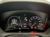 瞬時にお車の情報を読み取れるメーターデザインとなっております♪