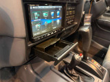 時代を感じる灰皿も完備(禁煙車)