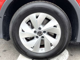 17インチ純正アルミホイール+215/65R17タイヤを装着。