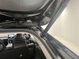 バックドアの右側のヒンジ部分!見えないところもキレイになっています!