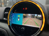 弊社お客様より頂いた下取車やデモカーが在庫の殆どを占めています。車の経歴や整備記録が分かり、ご安心してお車をお選び頂ける正規ディーラーならではのラインナップでございます。