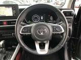 ハンドルは、車を運転する上で、ずっと握っている重要なパーツです。 手にフィットする物が、いいですよね♪