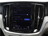 ディスプレイから車内・インテリアライトの明るさ調節も可能です。