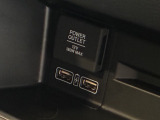 USB充電口を搭載しています!携帯電話の充電などに便利です!