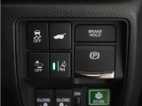 ◆オートブレーキホールド機能付き電子パーキングブレーキ◆ブレーキペダルを足から離しても停車状態を保ちます。アクセルを踏めば自動でブレーキが解除され、発進可能!