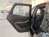 BMWプレミアムセレクション前橋では、高年式低走行モデルからMモデル、年式が経ちなかなかディーラーでは見かけないモデルまで幅広いラインナップで認定中古車を取り扱っております。品質に自信があります。