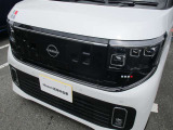 LEDヘッドライトだから夜間走行も安心です。フォグランプもLEDです。