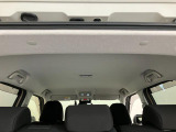 品質へのこだわり!フロアマットやシートなど車内をキレイに清掃し、ニオイや汚れなどを徹底的にクリーニングしてもらっております。室内はピカピカです☆