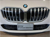 【キドニーグリル】BMWは約90年もの間、ほぼ全ての車両にひと目でBMWだと分かるこの特徴的なフロントグリルが備えられ、デザイン・アイコンとして親しまれてきました。