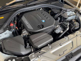 BMWのエンジンは世界的にも認められている高性能エンジンです。レスポンスがよく高回転型の心地よい吹きあがりなど駆け抜ける歓びのキーになる部分でございます。