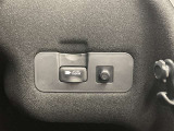非常時やキャンプなどに役立つAC100Vコンセント付きです。車両停止状態で消費電力の合計が1500W以下の電気製品を使用可能です。
