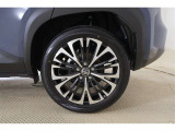 純正18AW!タイヤサイズは215/50R18になります!