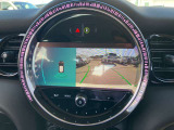 Bluetooth接続ができます。音楽を聴いたり、通話することも可能です!ディスプレイ画面はナビゲーション以外にも多くの機能が付いております♪