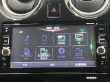 日産純正ナビです。クリアな画質を楽しんでいただけるフルセグ地デジTVやDVD再生などなど、書ききれないほどの機能が満載です。