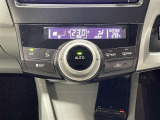 オートエアコンで細かい温度調節ができます。車内をいつでも快適空間にしてくれます。