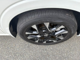 車体にぴったりの純正ホイールです。