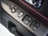 ◆パワーウィンドウスイッチ◆運転席から全席の窓の開閉操作を行うことが出来いつでも換気ができます!