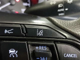 レーンディパーチャーアラートとは車線または走路からの逸脱の可能性を警告すると共に、車線または走路からの逸脱を避けるためのハンドル操作の一部を支援する機能です。