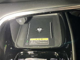 ワイヤレス充電器が付いています。