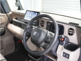 車両本体価格以外に必要な諸費用を含めたお支払総額を表示しています。車両本体価格は安いけれど諸費用が高い!!なんてことにならないよう購入に必要な金額=総額をご確認ください。