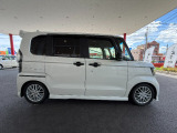 中古車は12ヶ月無制限の保証、登録済未使用車は初度登録月より3年間走行距離60,000kmのメーカー保証がついております。ご購入後もご安心してお乗り頂けるよう努めております!