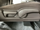 車を初めて購入されるお客様や、車にあまり詳しくないお客様にもわかりやすく丁寧に説明させて頂きます♪