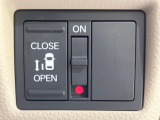 【パワースライドドア】スマートキーや運転席のスイッチでスライドドアの開閉が可能♪電動だから力を入れてドアを開ける必要が無く、小さいお子様でも、重い荷物を持っている時もラクに開け閉めできます♪