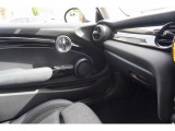 ※車両詳細はMINI NEXT.Niigata TEL:025-280-1557へどうぞお気軽にお問い合わせ下さい!!