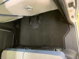 仕上がったお車はすべて自社輸送でスピーディに店舗まで配送いたします。気になるお車は店舗から店舗まで移動もできますのでお気軽にお問い合わせください。
