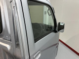 ダイハツディーラーでは「ダイハツ認定U-CAR」という基準を設け、車選びに詳しくないお客様でも「安心して選べる」をご提供しています。