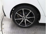 205/45R17サイズのタイヤになります.