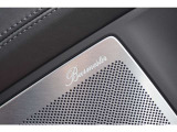 Burmester ハイエンド サラウンド サウンド システム装備です。