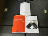 快適にお乗りいただくために、外装を美しく仕上げるだけでなく、内装も細部にいたるまで徹底した清掃・洗浄を実施。美しく・清潔な室内空間を実現しております。