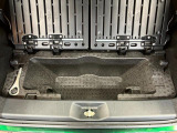 デッキボードの下には収納スペースがあります。