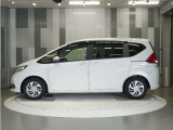 整備代金を車両本体価格に含んでおります。法定点検整備または定期点検を実施し、点検記録簿を発行致します。