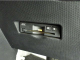 ETCゲートを使ってキャッシュレスで料金所を通過・スマートに時短出来ます。スマートICを乗降出来るのもメリットです!ETCカードはトヨタカードがおすすめ!