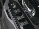 ◆パワーウィンドウスイッチ◆運転席から全席の窓の開閉操作を行うことが出来いつでも換気ができます!