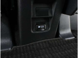 AC電源 AC100V・1500W 室内コンセント(センターコンソールボックス後方)