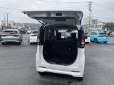 開口部は広く荷物の積み下ろしも便利です